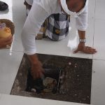 Prosesi Melaspas Gedung Kantor Dwisma c0705t01