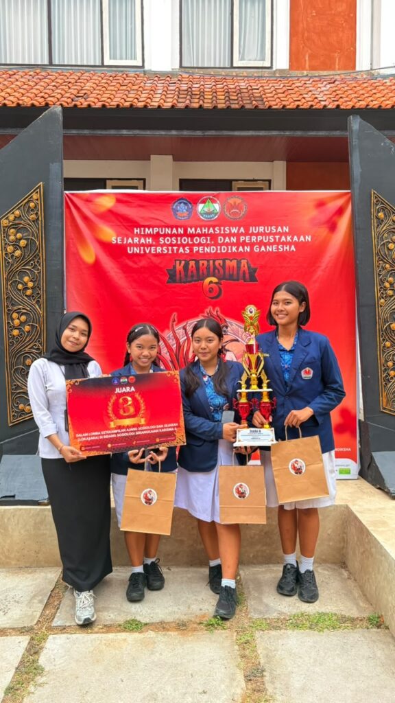 juara 3 dalam olimpiade sosiologi tingkat nasional yang diadakan oleh universitas pendidikan ganesha