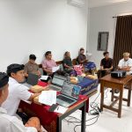 SMA Negeri 2 Sukawati Gelar Rapat Penyampaian Laporan Pertanggungjawaban Keuangan whatsapp image 2026 10 08 at 13.21.23